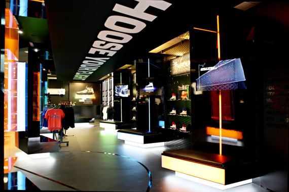 Air Jordan 2012 Flight Lab Inside Look 21