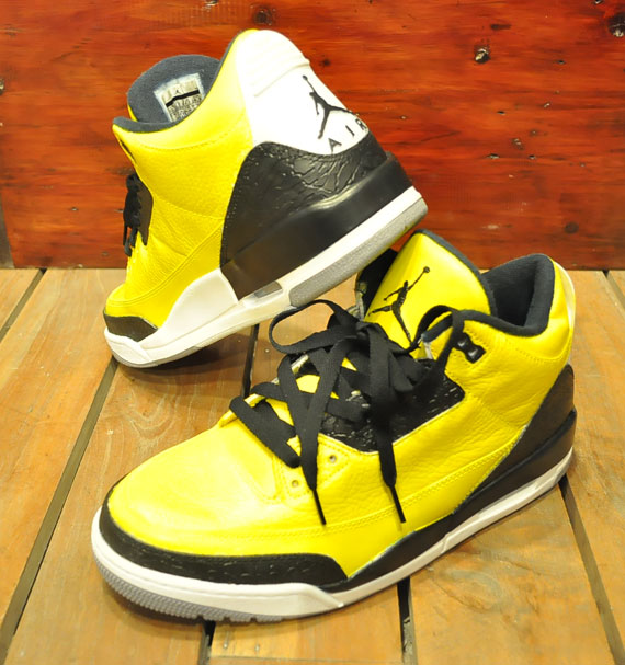 Air Jordan Iii Lightning Customs By Notti 2