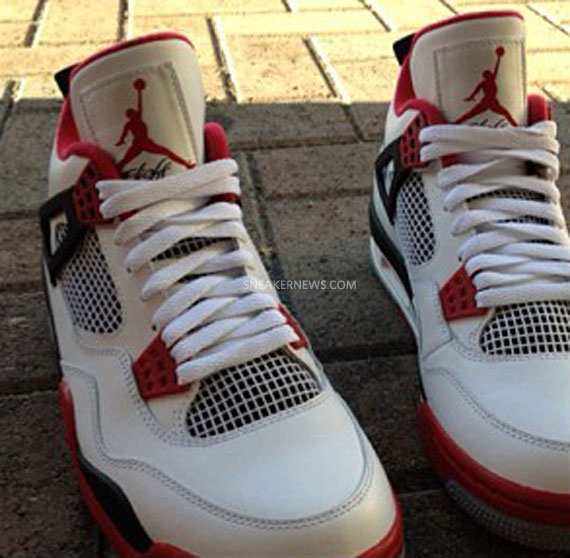 Air Jordan Iv Fire Red 2012 Retro 02