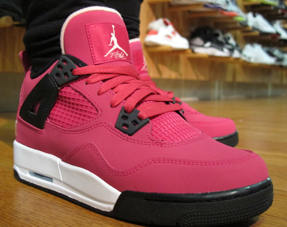 Air Jordan Iv Gs Voltage Cherry Release Reminder 3