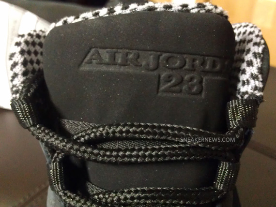 Air Jordan X Stealth Detailed Look 1