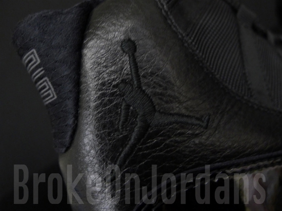 Air Jordan Xi Blackout 14