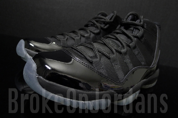 Air Jordan Xi Blackout 7