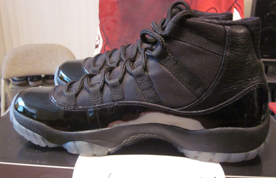 Air Jordan Xi Blackout New Images 10