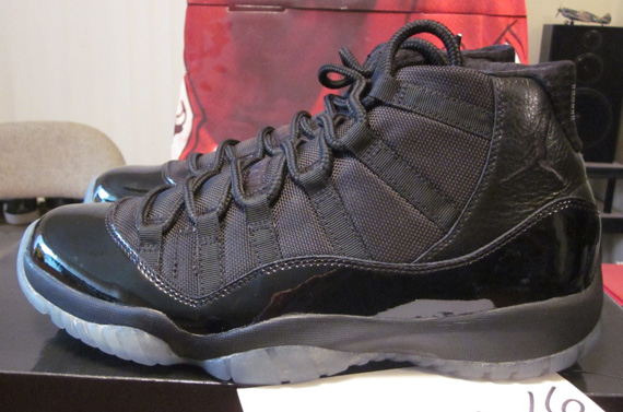 Air Jordan Xi Blackout New Images 12