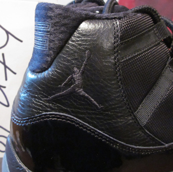 Air Jordan Xi Blackout New Images 8