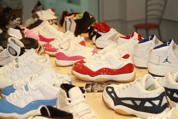 Air Jordan Xi Low Samples And Pes