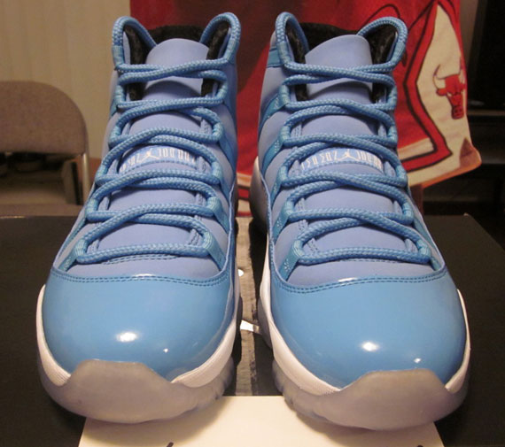 Air Jordan Xi University Blue Sample 1