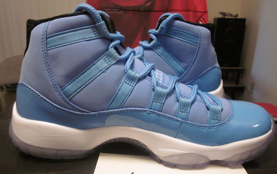 Air Jordan Xi University Blue Sample 10