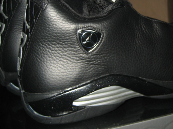 Air Jordan XIV – Black Seamless