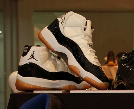 Air Jordna Xi Concord Autographed 2