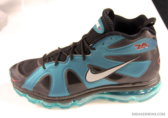 footlocker-feb-hottestmonth-2 Footlocker Feb Hottestmonth 2