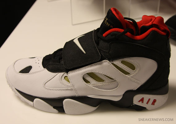 footlocker-feb-hottestmonth-4 Footlocker Feb Hottestmonth 4