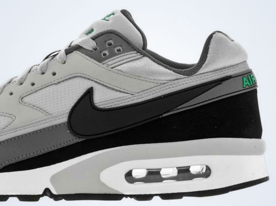 Nike Air Classic BW  'Chlorophyll'