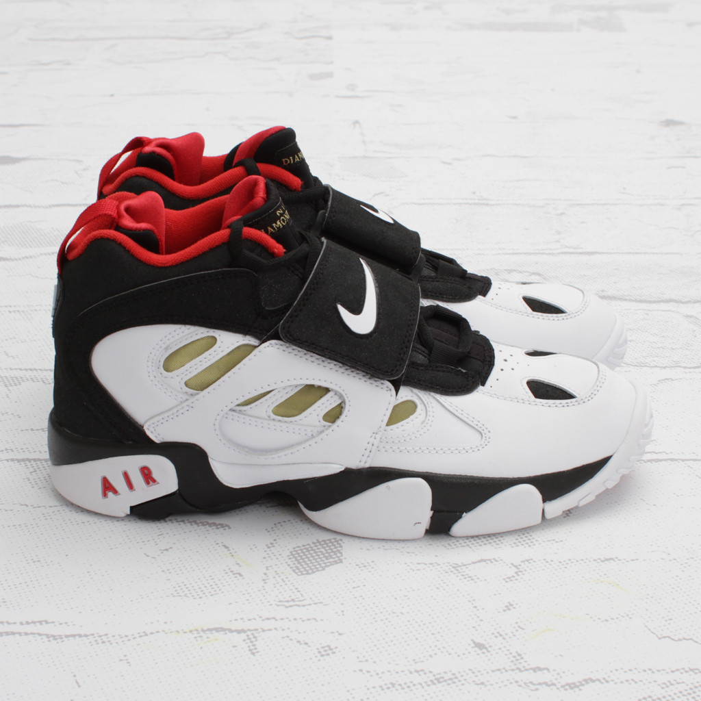 Nike Air Diamond Turf Ii Black White Metallic Gold 5