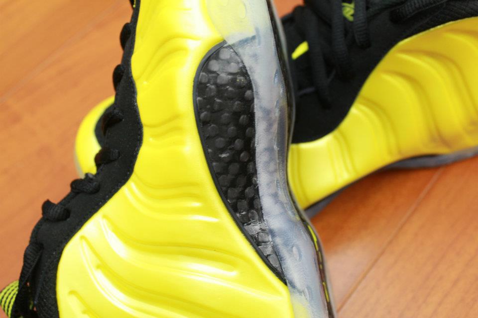 Nike Air Foamposite One Electrolime Detailed Images 06