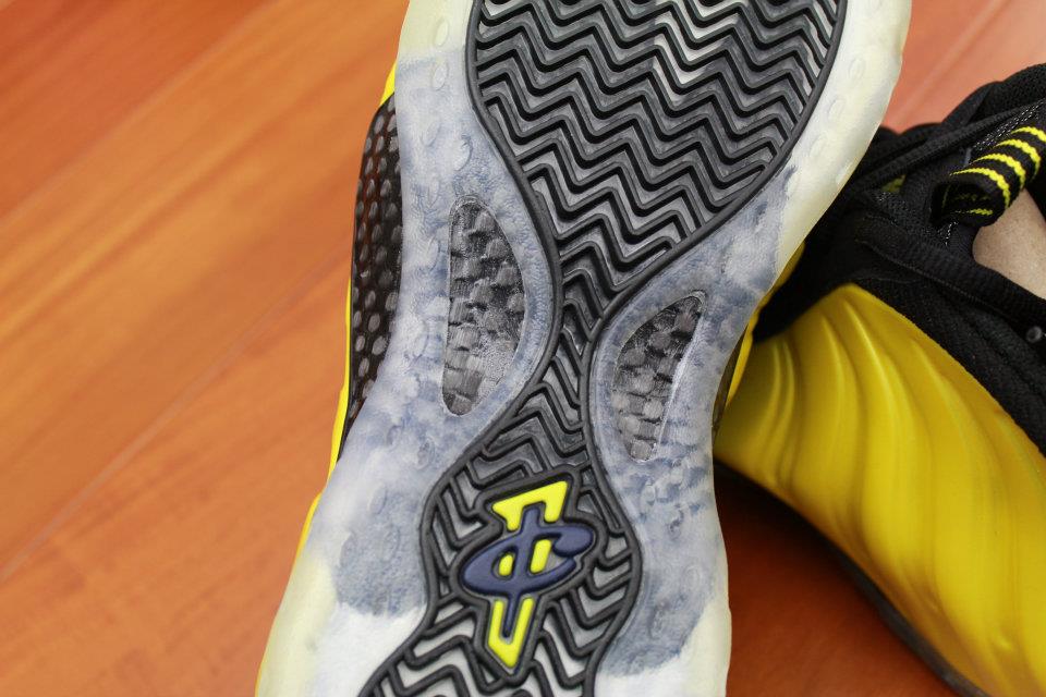 Nike Air Foamposite One Electrolime Detailed Images 08