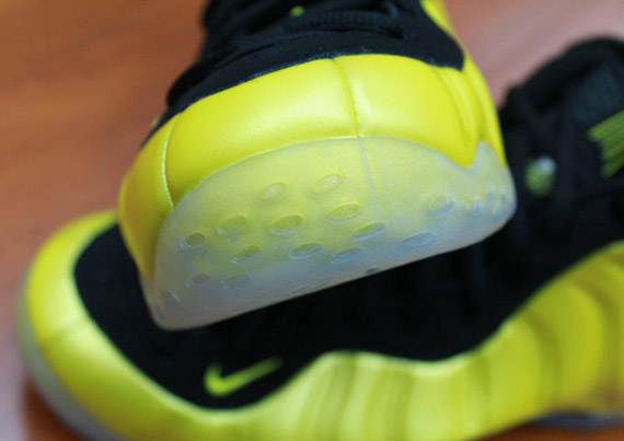 Nike Air Foamposite One 'Electrolime' - Detailed Images