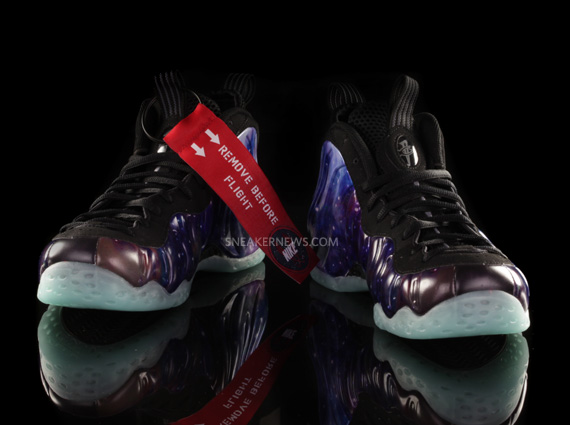 Nike Air Foamposite One Galaxy Detailed Look 6