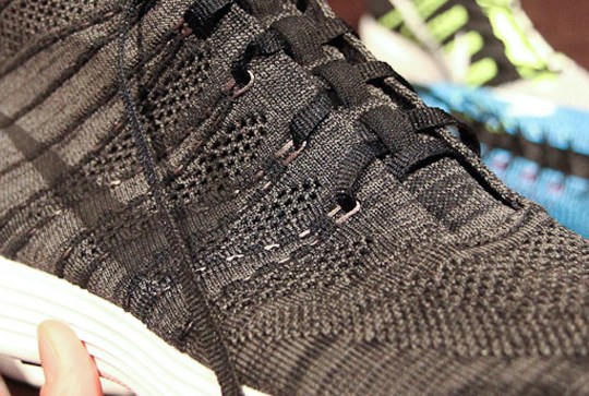 Nike Lunar Fly Knit Trainer Mid