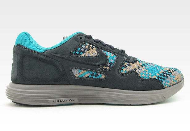 Nike Lunar Flow Woven Qs 15