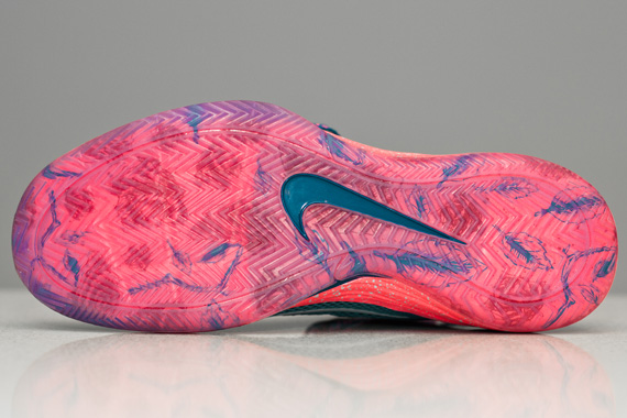 Nike Lunar Hypergamer Low Rose Classic Pe 4