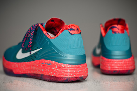 Nike Lunar Hypergamer Low Rose Classic Pe 5