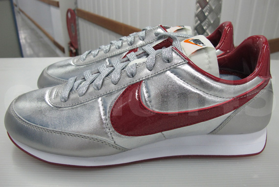 Nike Tailwind Night Track Tz 17