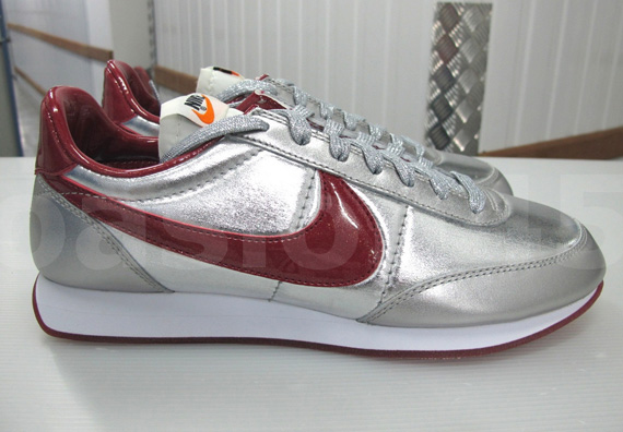 Nike Tailwind Night Track Tz 21