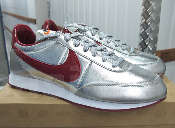 Nike Tailwind Night Track Tz 7