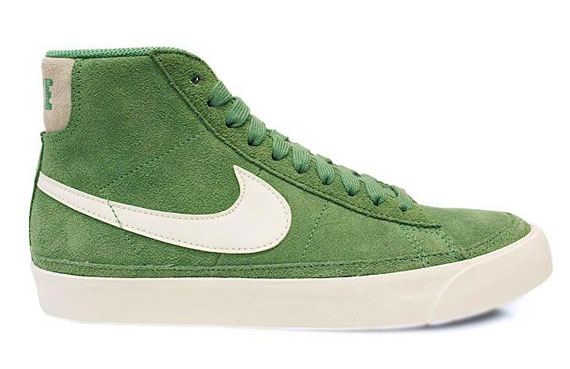 Nike Wmns Blazer Suede Lush Green 2