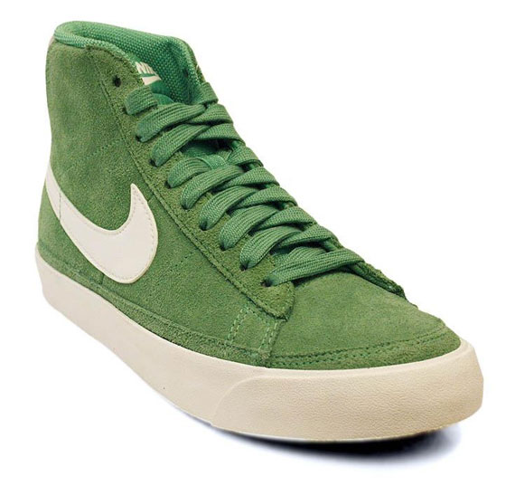 Nike Wmns Blazer Suede Lush Green 3