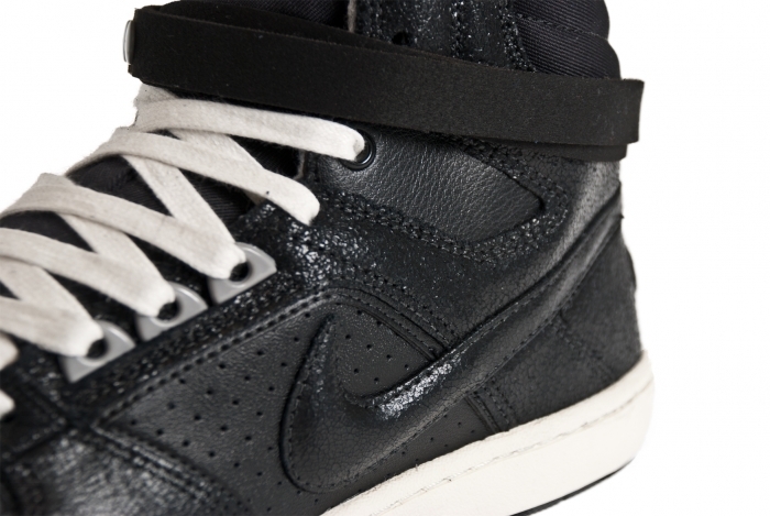 Nike Wmns Delta Lite Mid Premium Black Sail 2