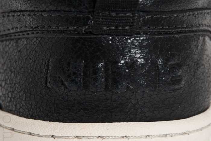 Nike Wmns Delta Lite Mid Premium Black Sail 4