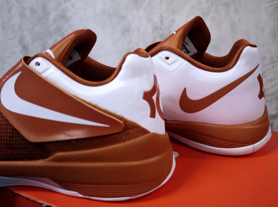 Nike Zoom Kd Iv Texas Longhorns Pe Detailed Images 1