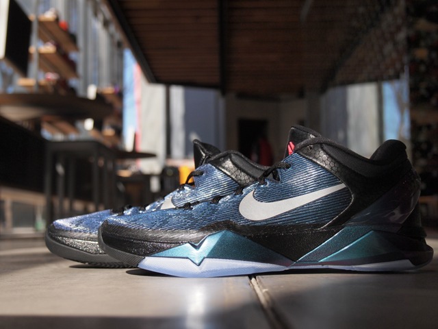 Nike Zoom Kobe Vii Iridescent 2