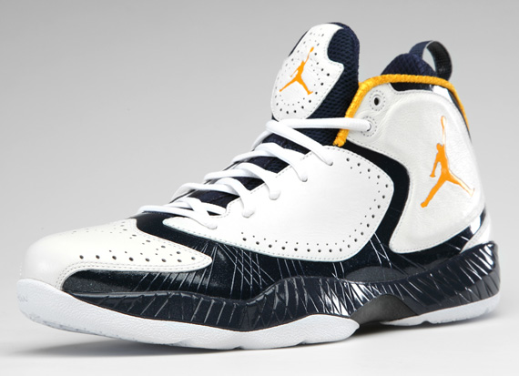 Air Jordan 2012 March Madness Cal 1