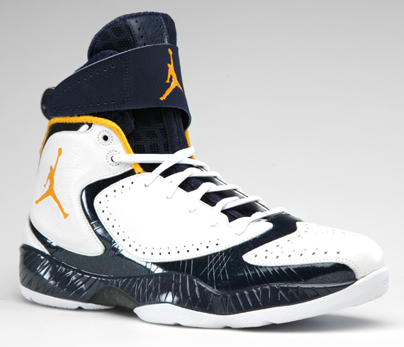 Air Jordan 2012 March Madness Cal 2