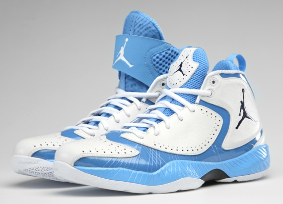 Air Jordan 2012 March Madness Unc 4