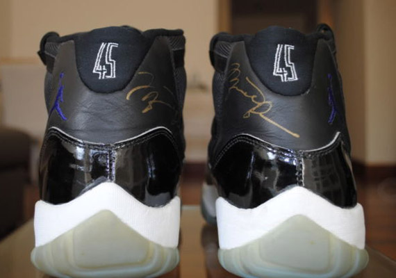 Air Jordan Xi Space Jam Autographed Game Worn 45 Sample 1