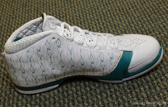 Air Jordan Xx3 Chris Paul Hornets Home Pe Detailed Look 2