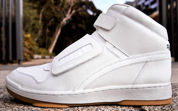 Chapter X Reebok Alien Stomper White 2