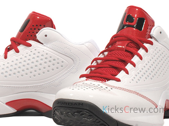 Jordan D Reign White Red Black 5