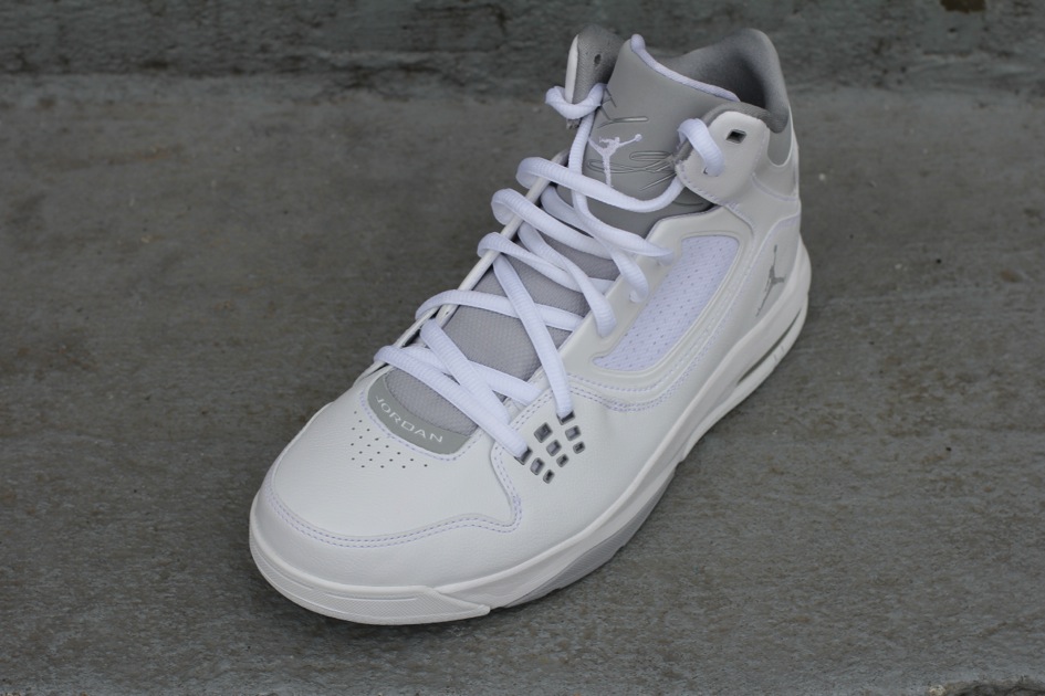 Jordan Flight 23 White Wolf Grey 02