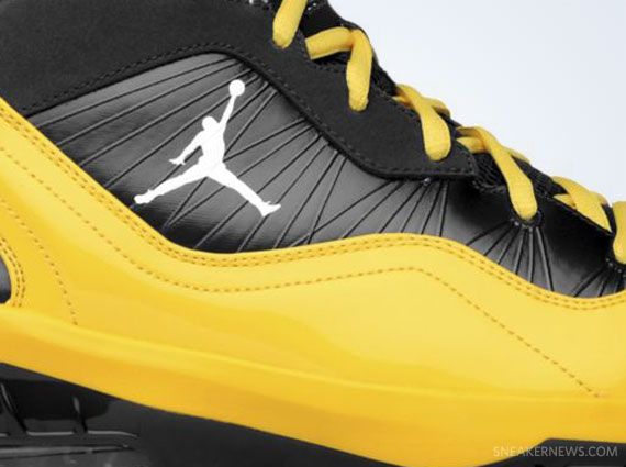 Jordan Melo M8 – Anthracite – Varsity Maize – White | Available