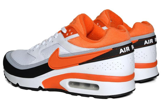 Nike Air Classic Bw White Orange Black 4