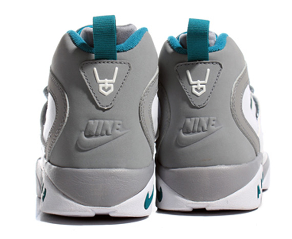 Nike Air Diamond Turf Ii Gs Stealth 4