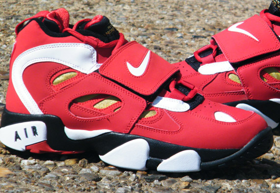 Nike Air Diamond Turf Ii Varsity Red Metallic Gold Arriving At Retailers 1