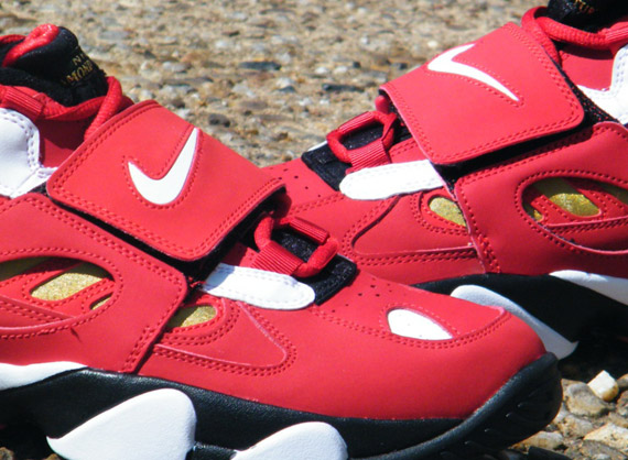 Nike Air Diamond Turf Ii Varsity Red Metallic Gold Arriving At Retailers 4