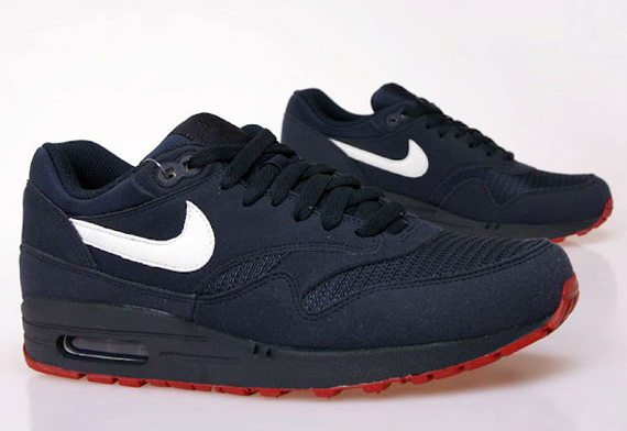 Nike Air Max 1 Obsidian University Red 4